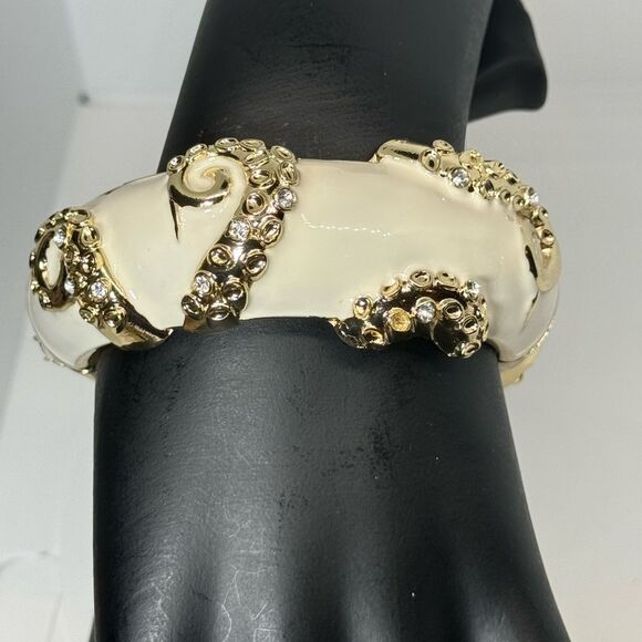 Sequin White and Gold Enamel Hinged Bangle Bracelet - Picture 9 of 16